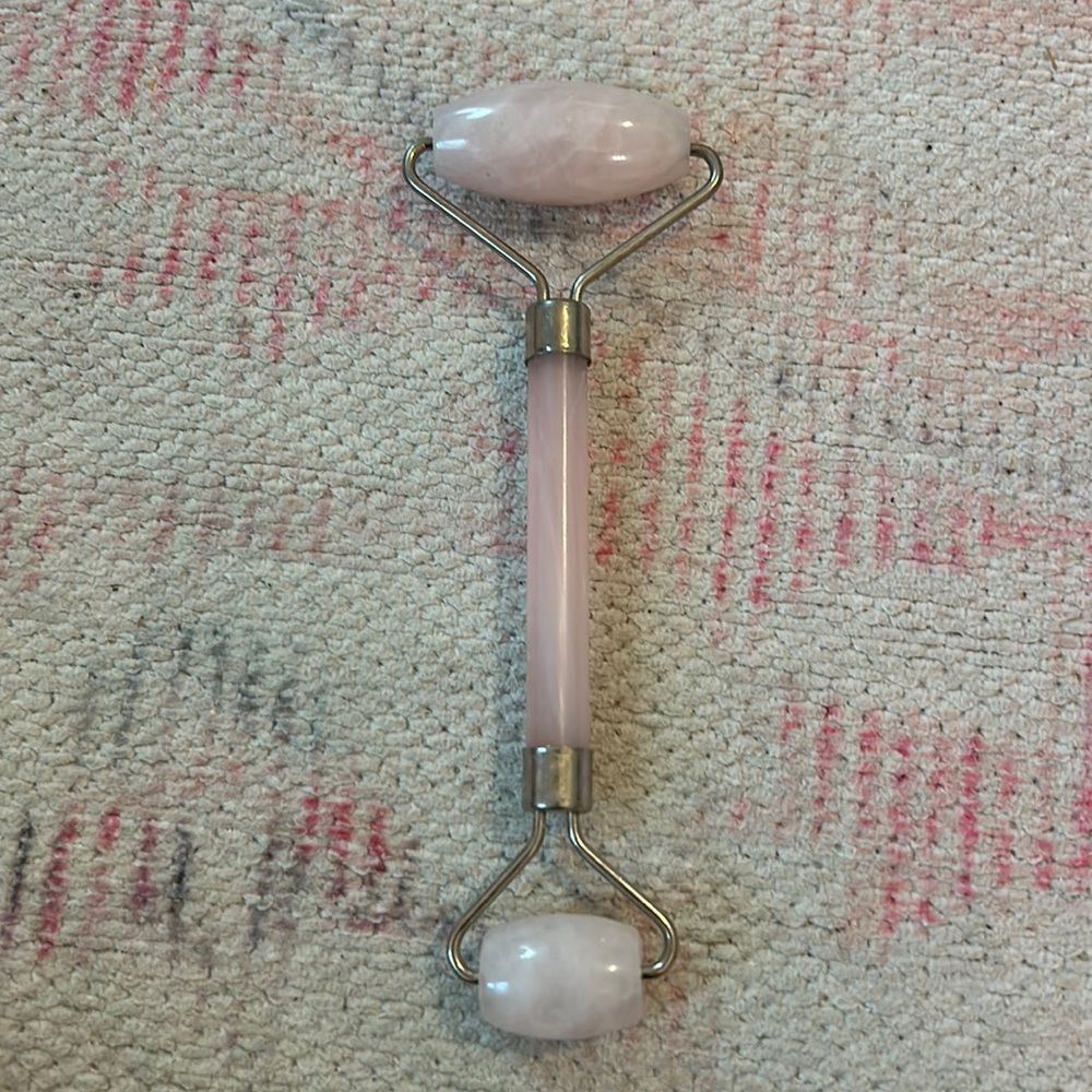 Rose Quartz Facial Roller
